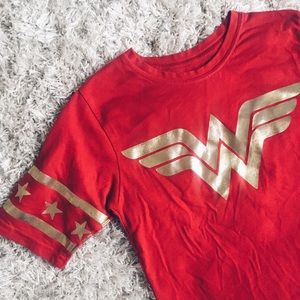 Wonder women T-shirt costume small
